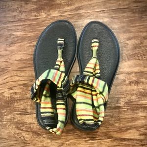 🆕Sanuk sandals, 7